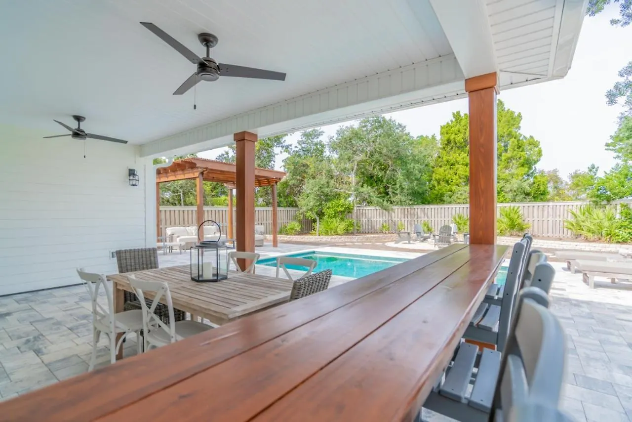 Bid-A-Wee Beach Bungalow Home Panama City Beach 0*,  United States