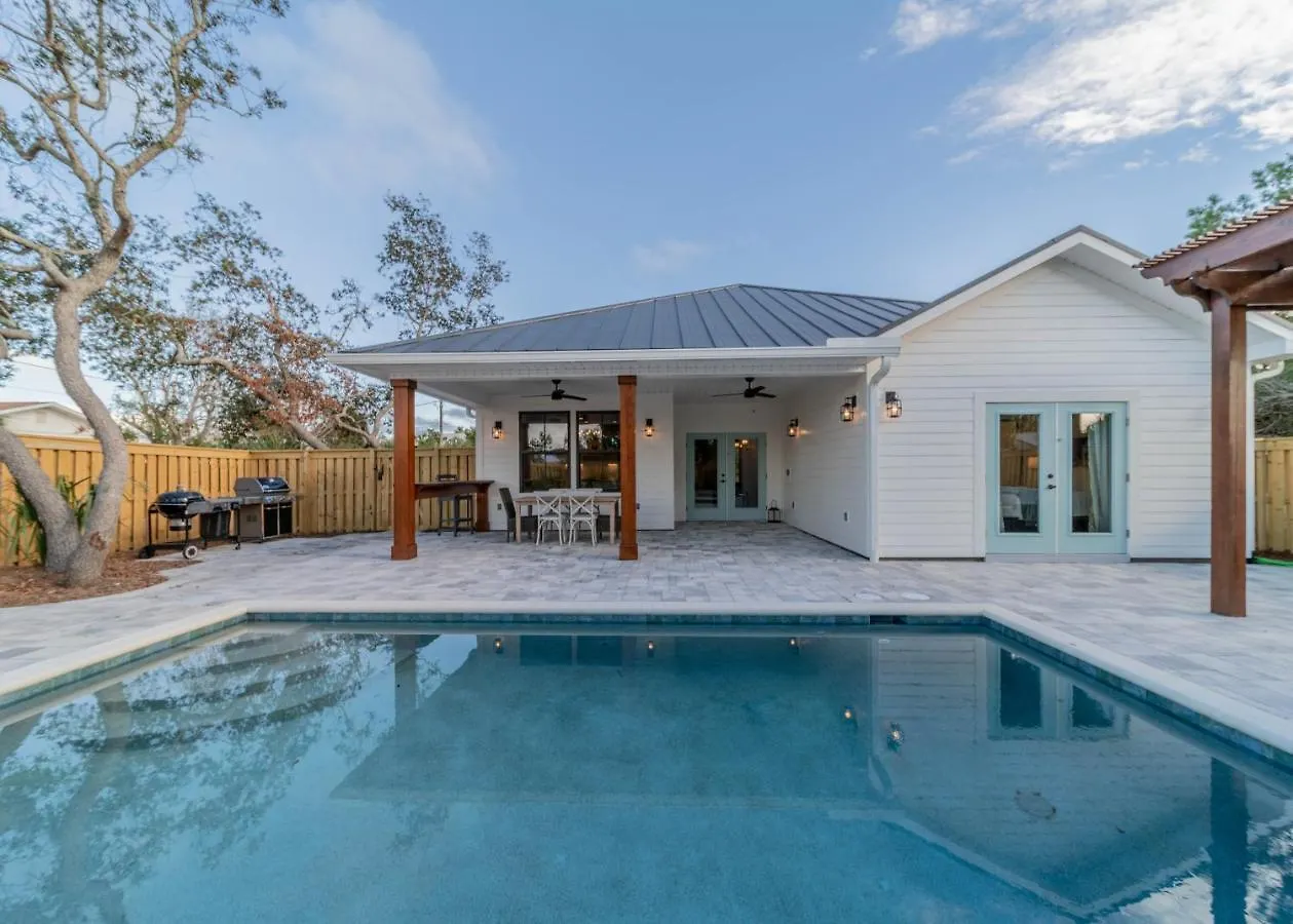 Bid-A-Wee Beach Bungalow Home Panama City Beach